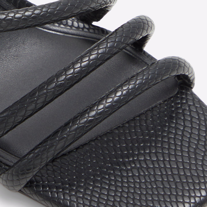 Sandálias em preto, salto fino - TWIRLY