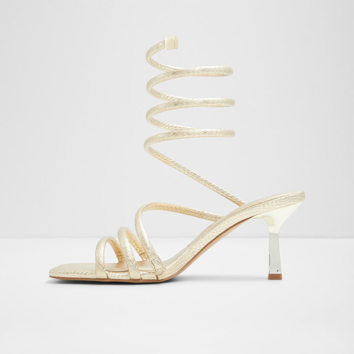 Sandálias em dourado, salto fino - TWIRLY