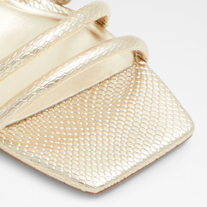 Sandálias em dourado, salto fino - TWIRLY