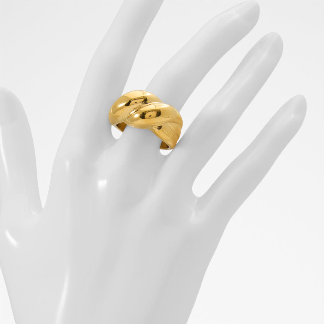 Anel em dourado - TWISTE
