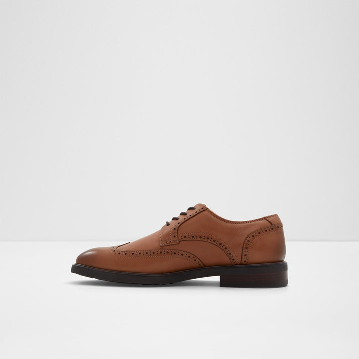 Sapatos clássicos em pele cognac - TYE