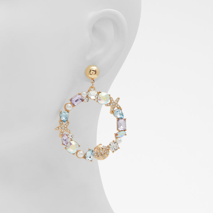 Brincos longos em dourado - UNDERTHESEAA