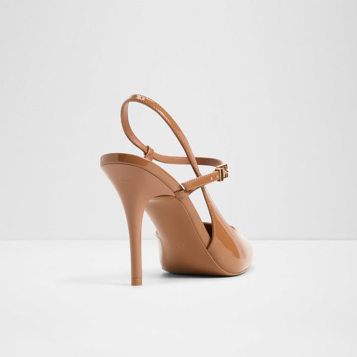 Sapatos em verniz cognac, salto fino - VIVENNE