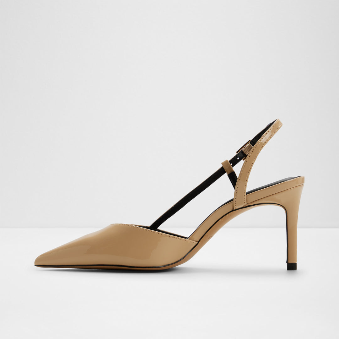 Sapatos em verniz bege, salto fino - VIVENNIA