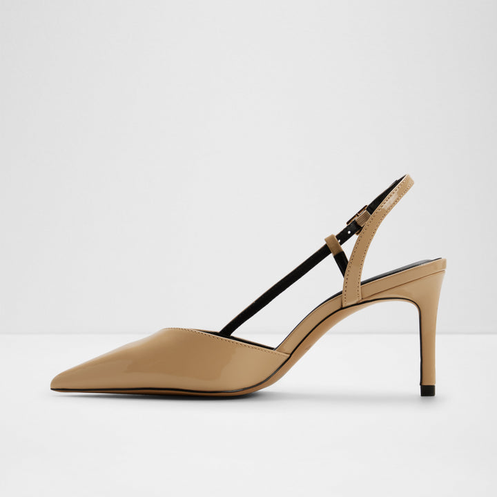 Sapatos em verniz bege, salto fino - VIVENNIA