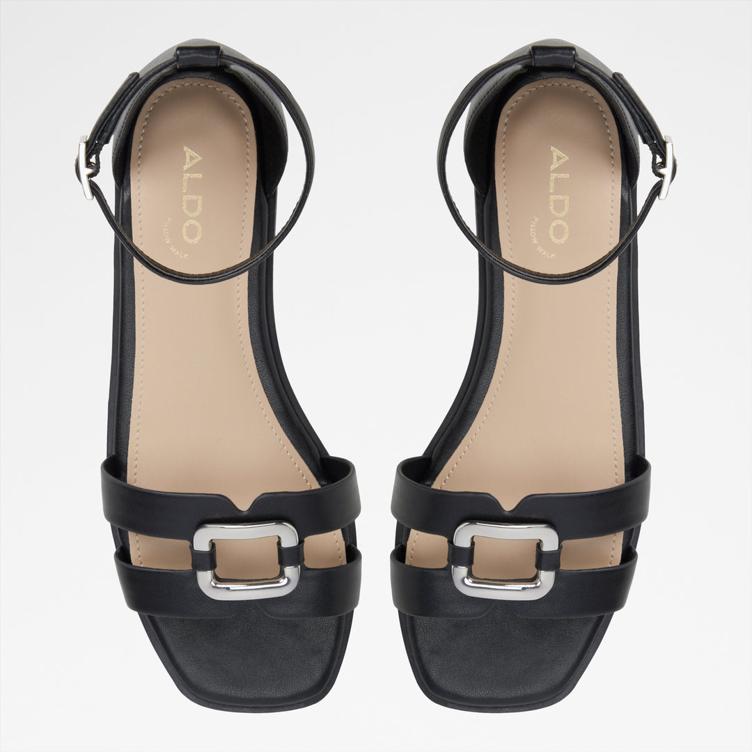 Sandálias rasas em preto - VOK