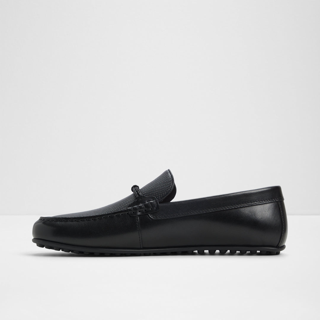 Mocassins em preto - WILBART-IN