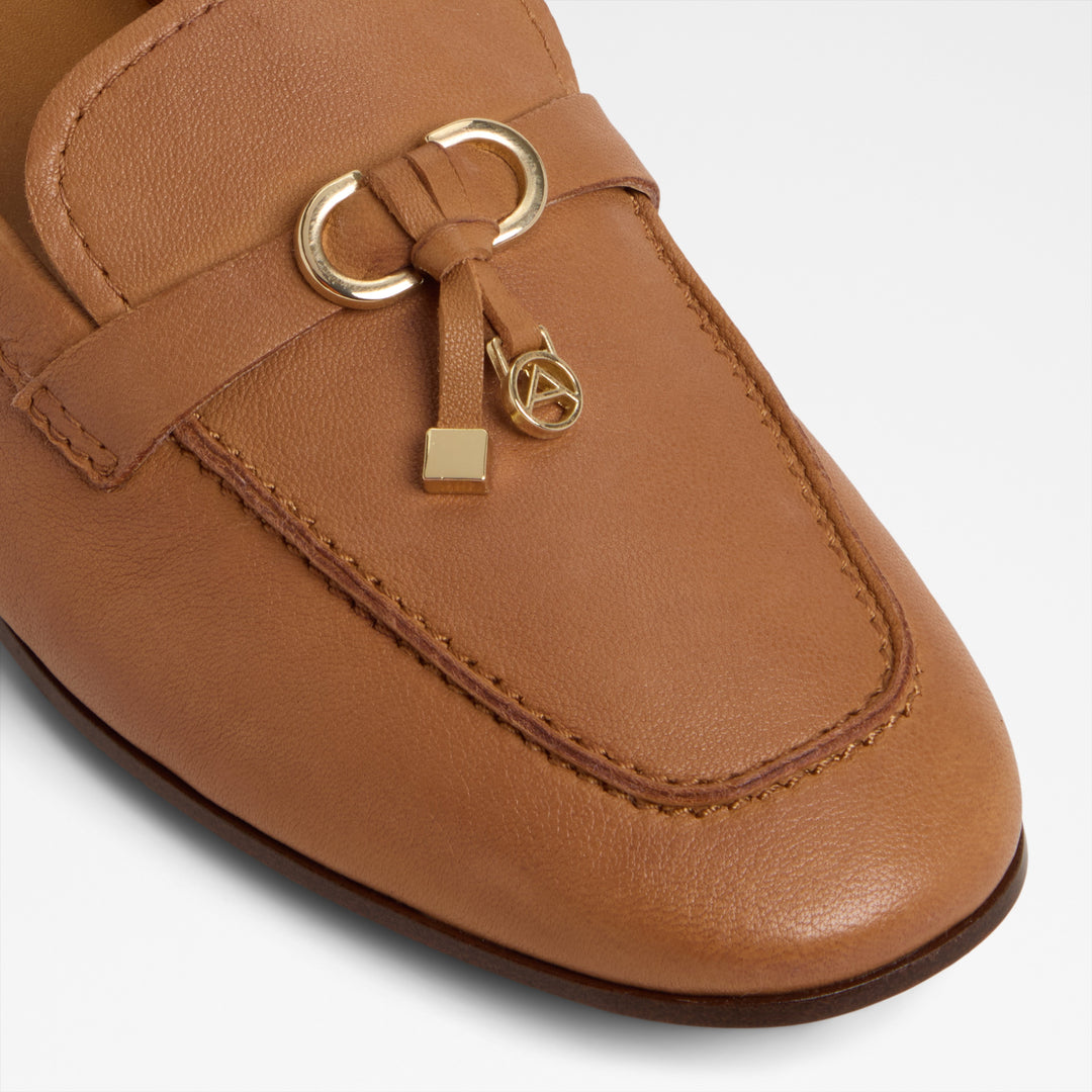 Mocassins rasos em pele cognac - YBILIDE