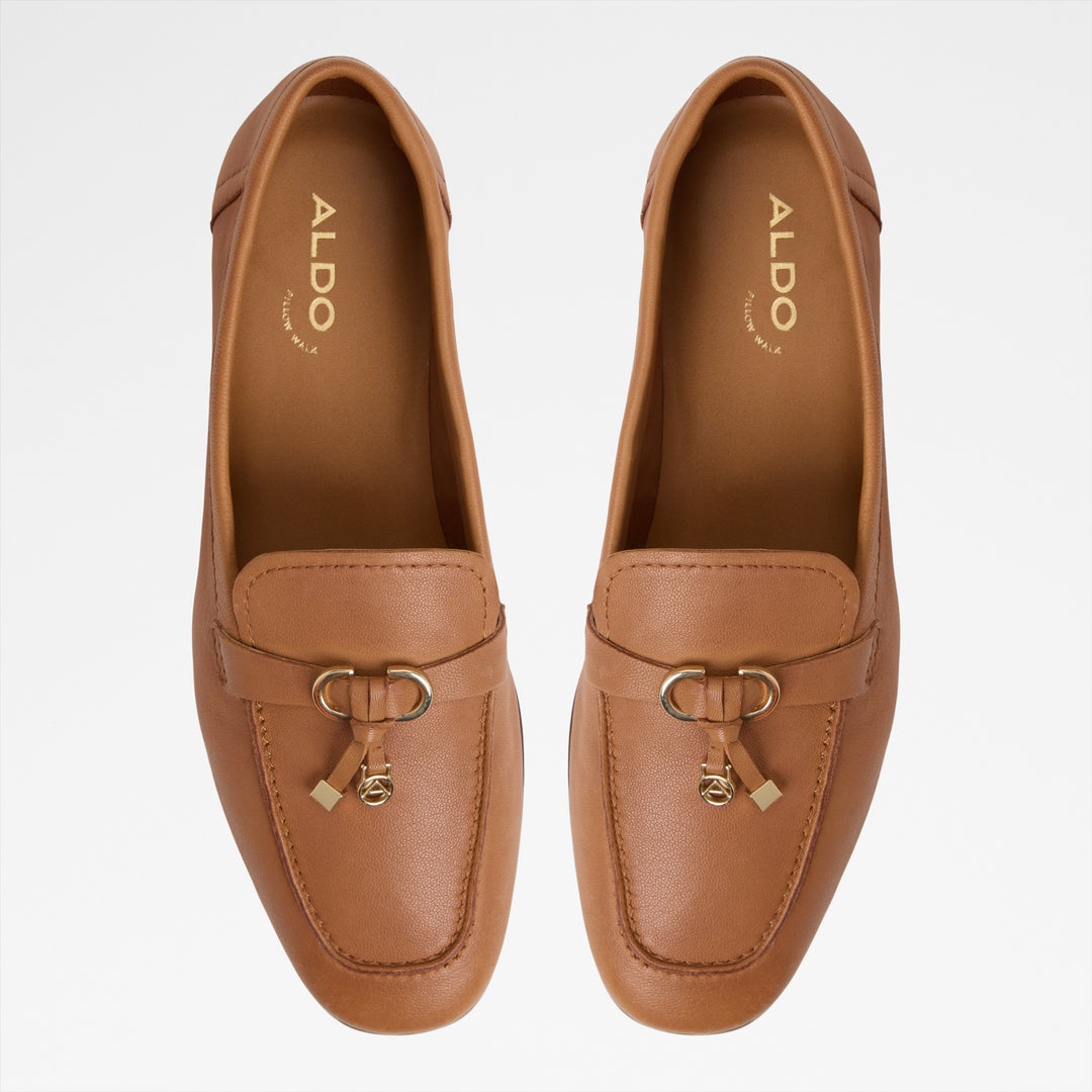 Mocassins rasos em pele cognac - YBILIDE