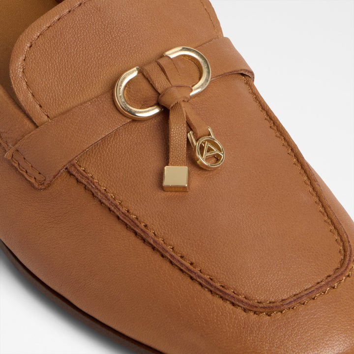 Mocassins rasos em pele cognac - YBILIDE