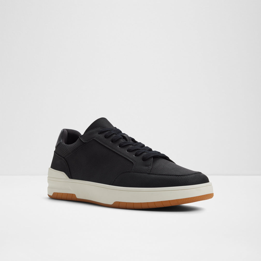 Sapatilhas em preto - ZAIDEN